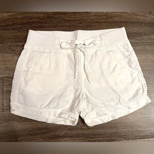 Athleta | 100% Linen Shorts in White Size 14
